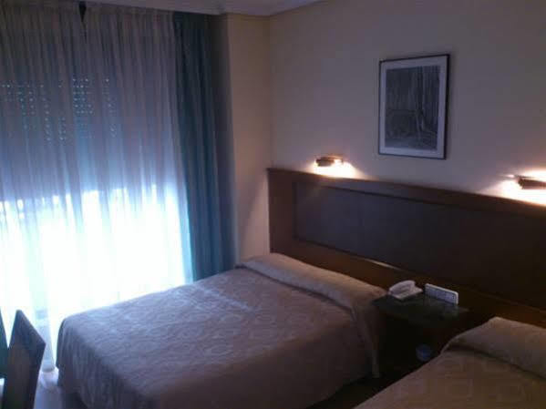 Hotel Cardinal Albacete Exterior photo